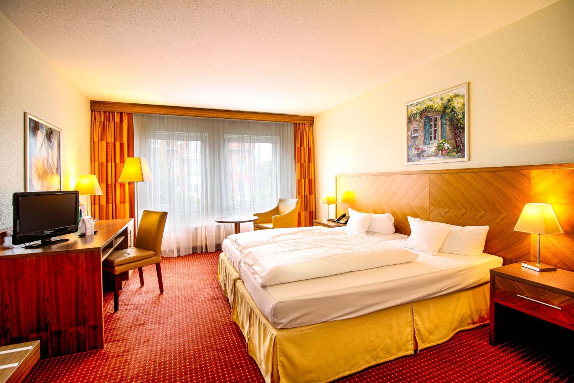 Morada Hotel Gifhorn Bagian luar foto