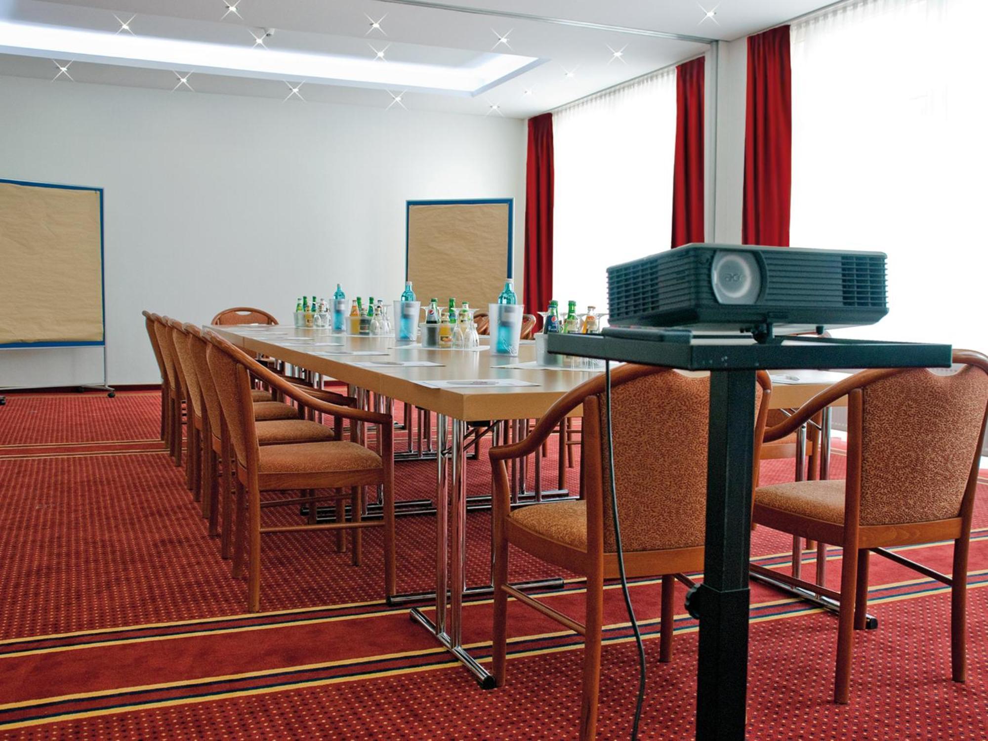 Morada Hotel Gifhorn Bagian luar foto