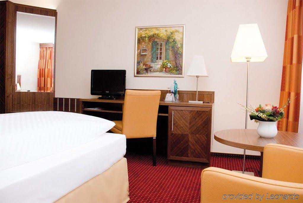 Morada Hotel Gifhorn Bagian luar foto